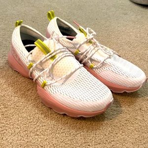 Sorel Women’s Kinetic Impact Lace Shoe | Size 9